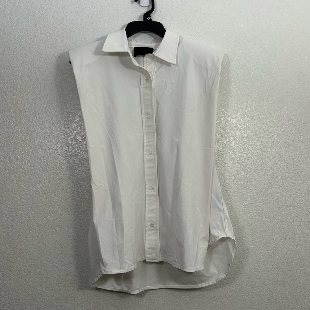 Ona Sleeveless Structured Padded Shoulder Button Up Shirt
